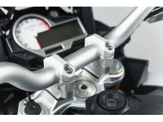 zvýšení řídítek+ 20 mm. stříbro. BMW S 1000 XR (15.-).