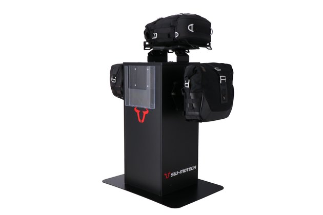 Sales display with equipment Theme: Legend Gear LC. SLC base.