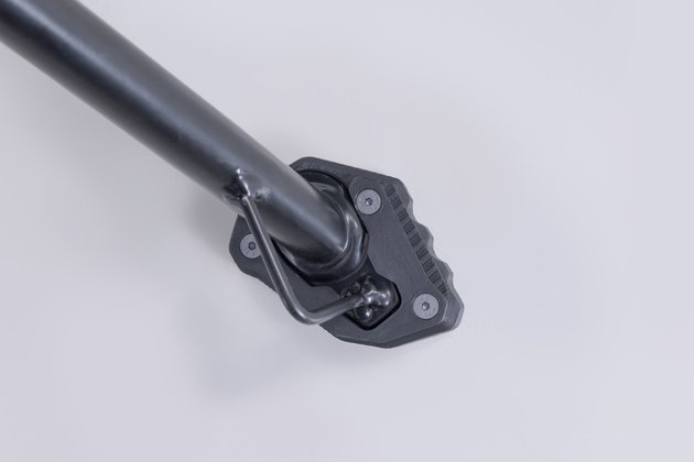 Extension for side stand foot Black/Silver. KTM 250 Adv, 390 Adv (25-).